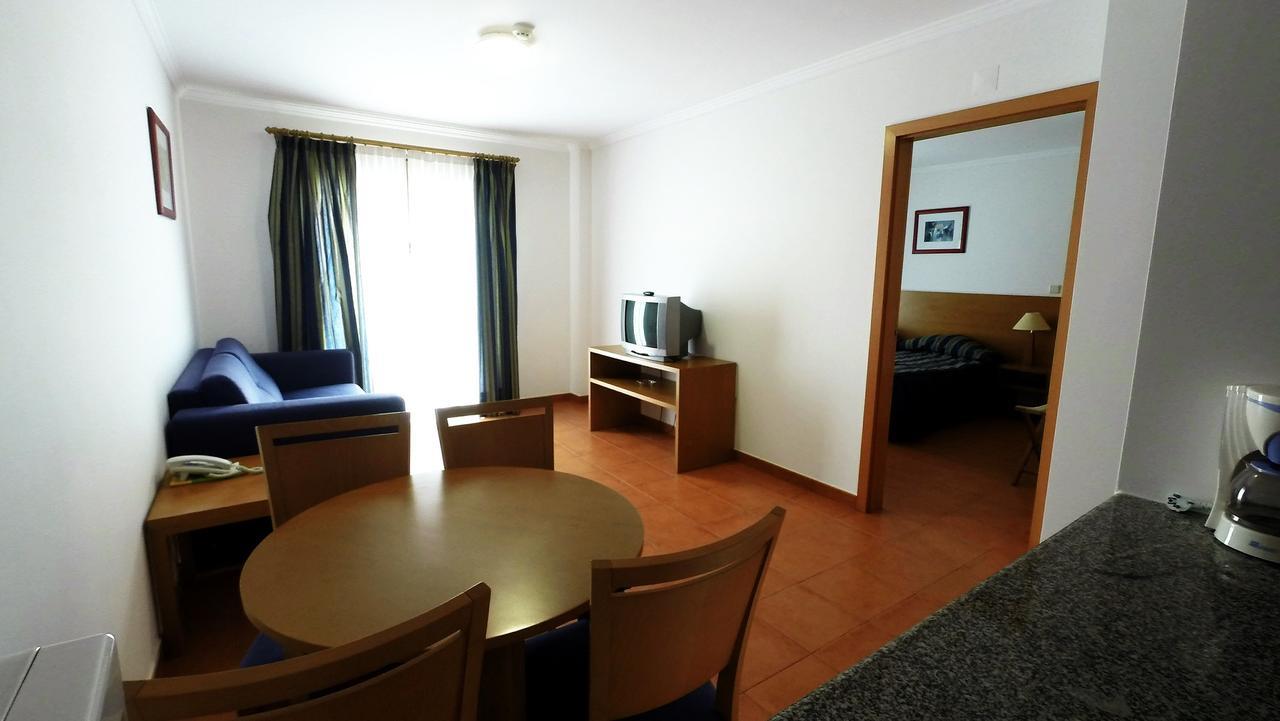 Apartamentos Turisticos Vila Praia Vila Praia de Ancora Ngoại thất bức ảnh